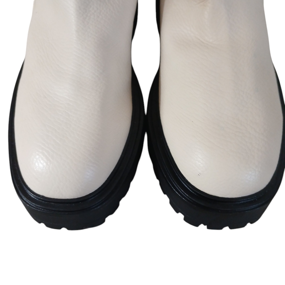 NEW ASOS Winter White Chunky Ankle Boot Lug Sole Booties size 8 - Picture 4 of 11